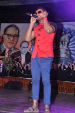 Honey Singh at Dr Ambedkar Award in Bahidas, Mumbai on 25th May 2013 (73).JPG